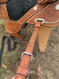Circle Y Fischer Treeless Western Saddle (with pad & new stirrups!) GREAT condit