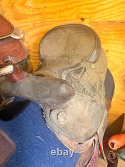 Circle Y Leather Pleasure/Trail Western Saddle 15 inch. FQHB