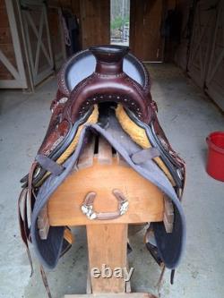 Circle Y Park & Trail 16 Western Saddle