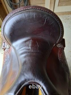 Circle Y Park & Trail 16 Western Saddle