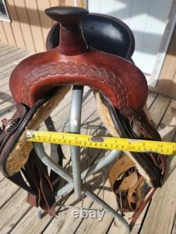 Circle Y Park & Trail 16 Western Saddle