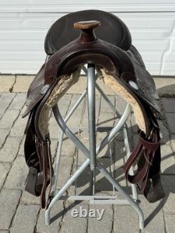 Circle Y Park & Trail 16 Western Saddle