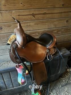 Circle Y Salt River Flex2 Western Trail Saddle 15in