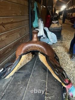 Circle Y Salt River Flex2 Western Trail Saddle 15in