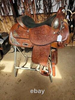 Circle Y Show Saddle 16.5 Equitation Seat Nice Starter Saddle