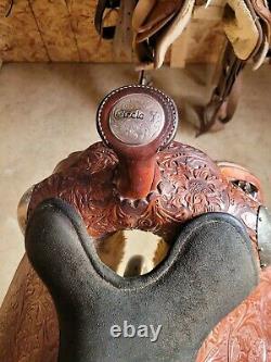 Circle Y Show Saddle 16.5 Equitation Seat Nice Starter Saddle