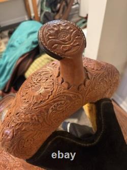 Circle Y Tooled Western Show Saddle with silver very good/excellent condition
