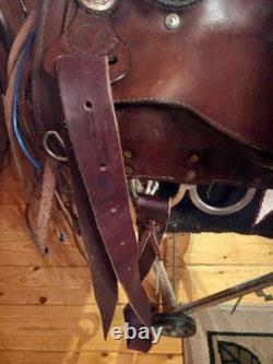 Circle Y Western 16 Flex tree Saddle Semi Quarter horse bars