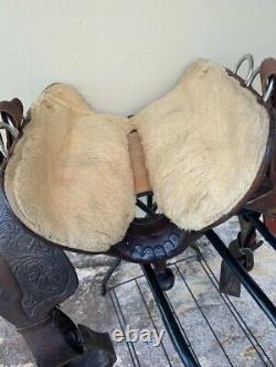 Circle Y Western Horse Saddle, Great Condition, 17 Seat, Semi QH Bars