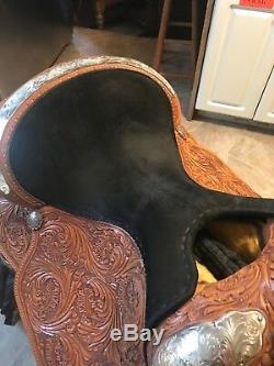 Circle Y Western Show Saddle 16 inch seat new condition with saddle cover