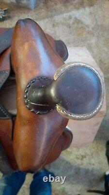 Circle Y western saddle 15, felt pad + cinch