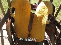 Clinton Anderson saddle -15 withhorn -excellent condition