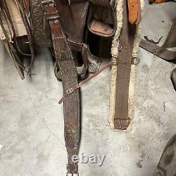 Cool horsehead Tooled vintage western saddle 15 seat