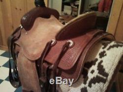 Corriente Ranch Saddle 15 inch seat 7 inch gullet Excellent condition