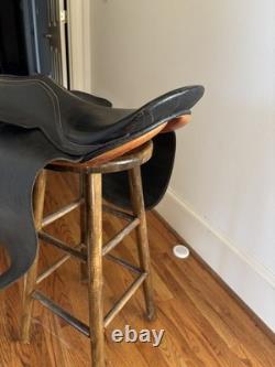 Courbette cut-back gaited saddleseat Saddle. Large Size. Good Condition