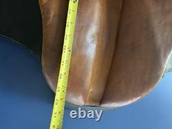 Courbette cut-back gaited saddleseat Saddle. Large Size. Good Condition