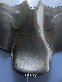 Courbette cut-back gaited saddleseat Saddle. Large Size. Good Condition
