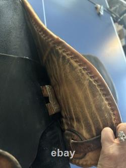 Courbette cut-back gaited saddleseat Saddle. Large Size. Good Condition