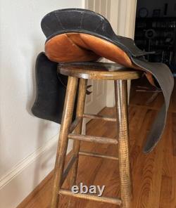 Courbette cut-back gaited saddleseat Saddle. Large Size. Good Condition