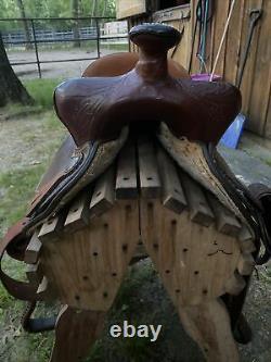 Crates 15 inch Western Saddle with Round Skirt