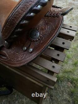 Crates 15 inch Western Saddle with Round Skirt