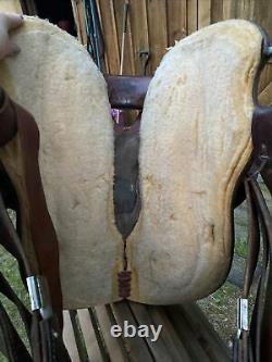 Crates 15 inch Western Saddle with Round Skirt