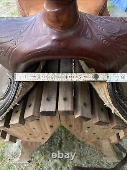 Crates 15 inch Western Saddle with Round Skirt