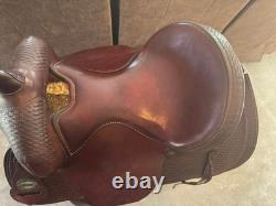 Crates 230 Western Trail Saddle 15 Seat Semi QH Bars