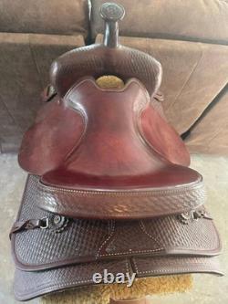 Crates 230 Western Trail Saddle 15 Seat Semi QH Bars