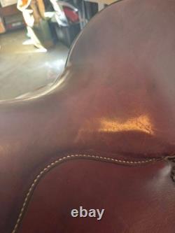 Crates 230 Western Trail Saddle 15 Seat Semi QH Bars