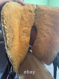 Crates 230 Western Trail Saddle 15 Seat Semi QH Bars