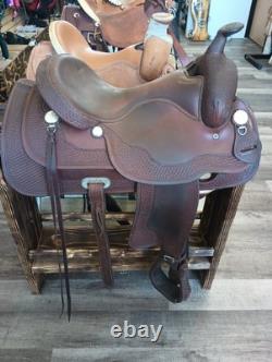 Crates Trail Western Pleasure Ranch Saddle 16 #2162 QH Bars Equifit Tree