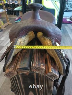 Crates Trail Western Pleasure Ranch Saddle 16 #2162 QH Bars Equifit Tree