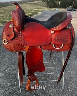 Crates Western Saddle