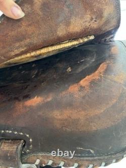 Crates Western Saddle