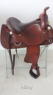 Crates trail saddle. 223-4 16 inch