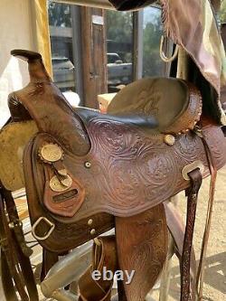 Crates western saddle arabian #2394 Great condition