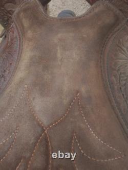 Crates western trail ranch saddle 15 1/2 model #150 + breast collar & chinch