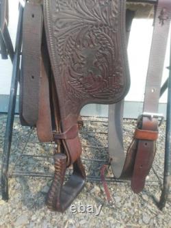 Crates western trail ranch saddle 15 1/2 model #150 + breast collar & chinch