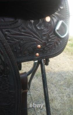 Crates western trail ranch saddle 15 1/2 model #150 + breast collar & chinch