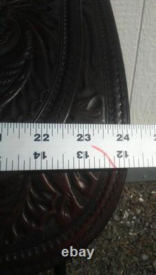 Crates western trail ranch saddle 15 1/2 model #150 + breast collar & chinch