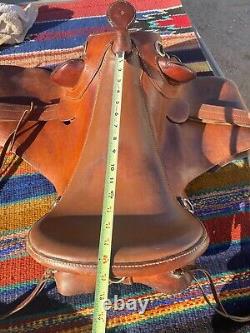 Custom Bill Farrow Saddle Cavalry / Hope Aussie Endurance & Western features