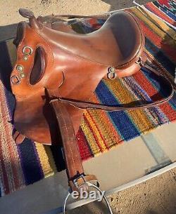 Custom Bill Farrow Saddle Cavalry / Hope Aussie Endurance & Western features