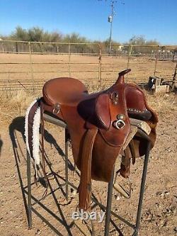 Custom Bill Farrow Saddle Cavalry / Hope Aussie Endurance & Western features