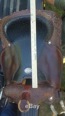 Custom Martin saddle, 15.5, QH bars, ostrich seat