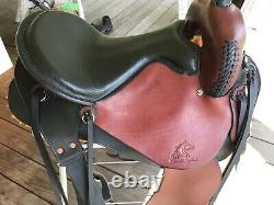 Custom Synergist Western Saddle, very lightly used, 16 padded smooth seat