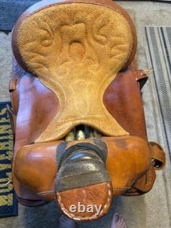 Custom Western Saddle 15. Leather