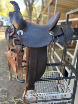 D. E Walker Visalia antique Collector Saddle