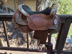 Dale Chavez Western Pleasure Show Saddle 15 in