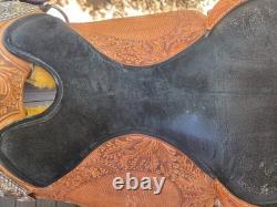 Dale Chavez Western Pleasure Show Saddle 15 in